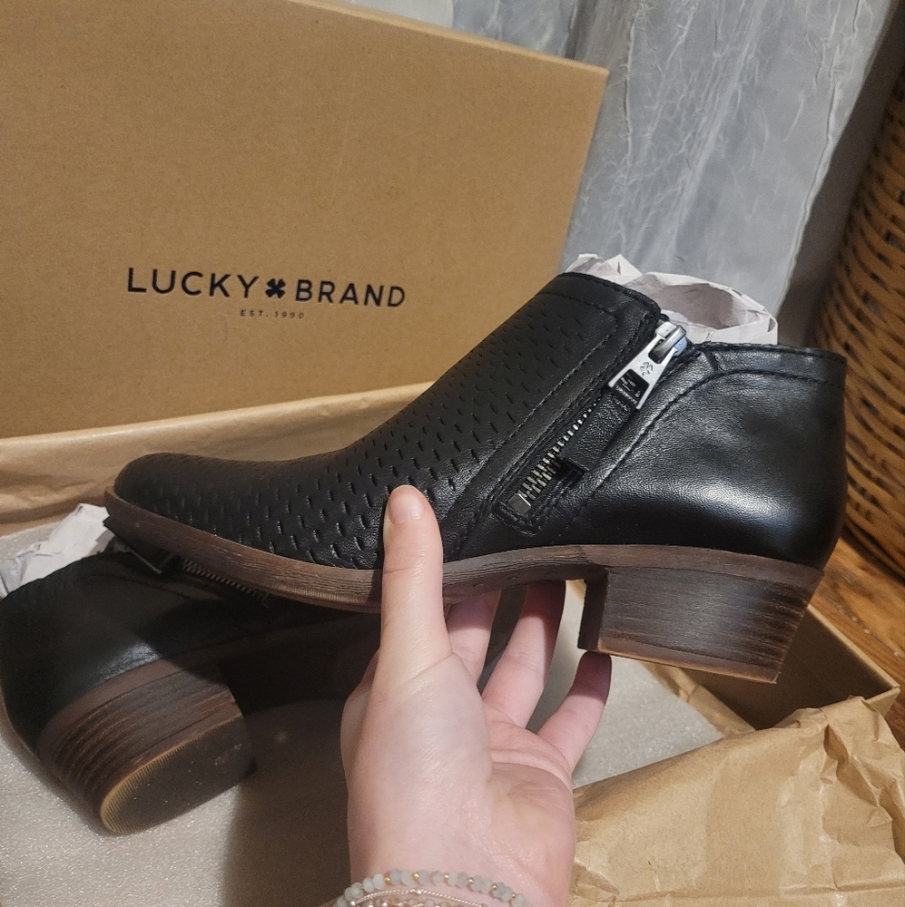 black Lucky Brand ankle boots 🐈‍⬛️
